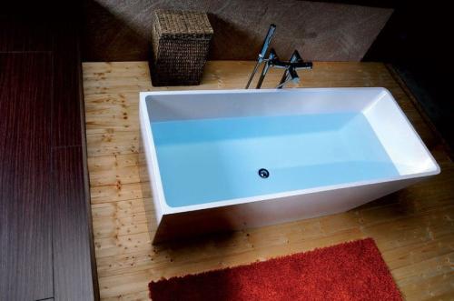 Wanna wolnostojąca 170x72 cm HERHIS 10613 Polysan z baterią