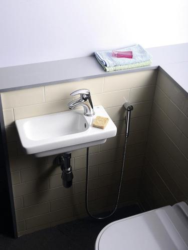 Bateria umywalkowa z rączką bidetową 1209-05 Sapho