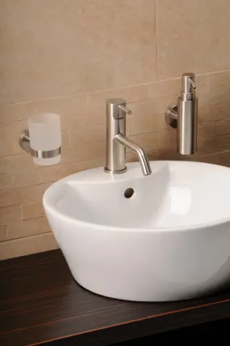 Bateria umywalkowa stojąca stal nierdzewna MINIMAL MI002 Sapho z bliska