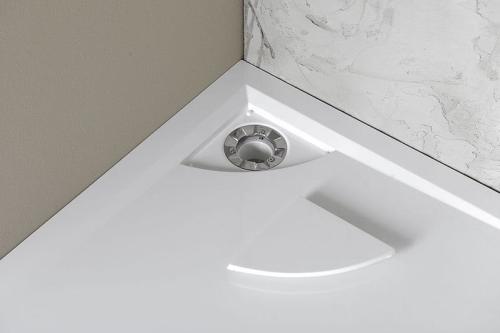 Brodzik prysznicowy półokrągły kompozytowy 90 x 90 cm z odpływem liniowym LUSSA 71602 Polysan odkryty odpływ