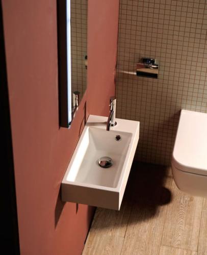 Umywalka kompozytowa mała 50 x 25 cm biały prawa ARIANA SM016 Sapho  wizualizacja