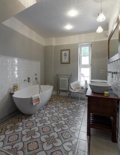 Wanna wolnostojąca 158x80 cm NIGRA 82511 Polysan aranżacja