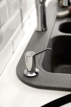 Dozownik podblatowy do mydła górne napełnianie chrom SP023 Sapho aranżacja