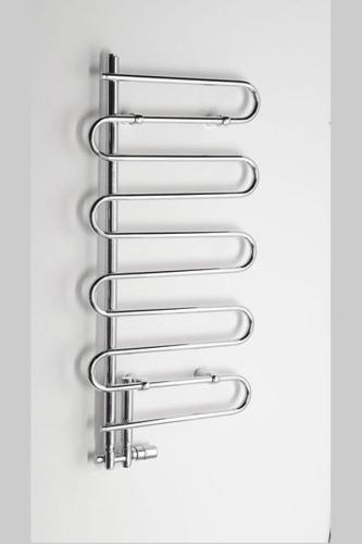 Grzejnik łazienkowy 500 x 1000 mm chrom 210 W CARISMA 1801-14 Sapho na ścianie