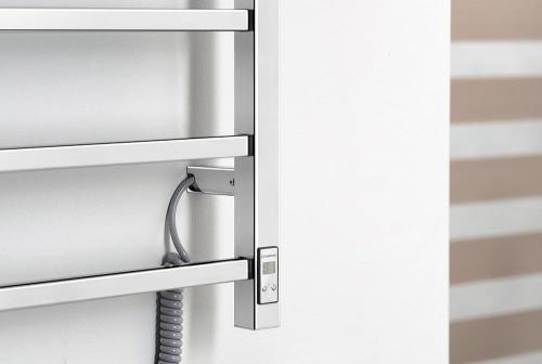 Łazienkowa suszarka elektryczna z timerem 620 x 1160 mm chrom 120 W ESKINADO ER430V Sapho