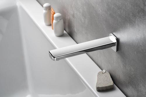 Wylewka wannowa ścienna JUMPER JM049 Sapho wizualizacja