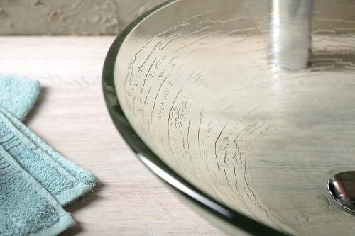 Umywalka nablatowa szklana 42 x 14 cm RIPPLE 2501-18 Sapho z bliska