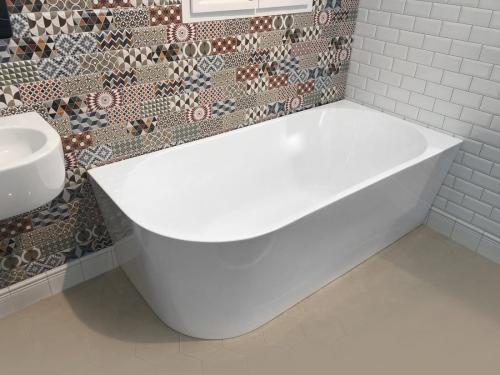 Wanna wolnostojąca 170x80 cm prawa TIBERA E1015 Aqualine