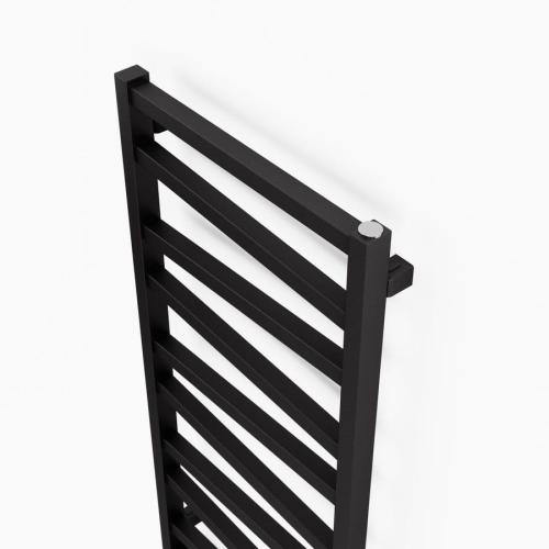 Grzejnik łazienkowy 500 x 1096 mm antracyt 406 W ZIG ZG511A Sapho na scianie