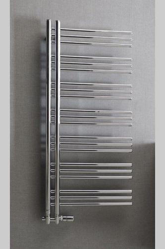 Grzejnik łazienkowy 500 x 1200 mm chrom 295 W DORLION 1130-11 Sapho na ścianie