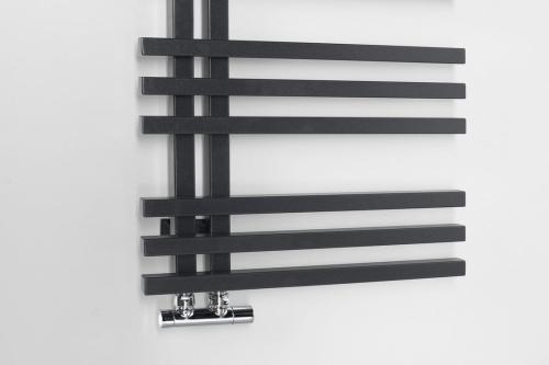 Grzejnik łazienkowy 600 x 1215 mm czarny mat 623 W SOPHINA IR702 Sapho podłączenie