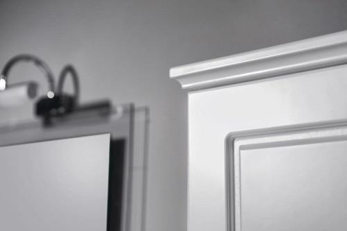 Szafka wysoka 40x140x20cm biały półpołysk prawa Violeta VI175-3131 Sapho