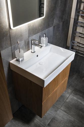 Umywalka ceramiczna meblowa 60 x 46 cm biały KARE 60 17060 Sapho wizualizacja