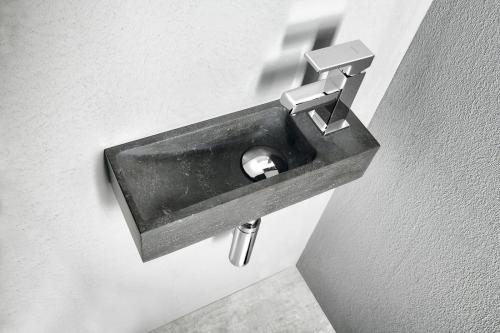 Umywalka kamienna mała 38 x 8 x 14 cm antracyt BLOK 2401-31 Sapho wisząca
