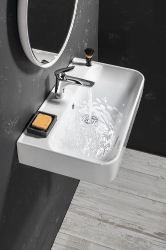 Umywalka ceramiczna nablatowa 70 x 38 cm biały SISTEMA U 10PL53070 ISVEA aranżacja