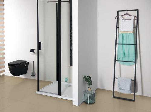 Wieszak drabinka na ręczniki 42 x 170 x 20 cm czarny mat SKA SKA551 Sapho aranżacja