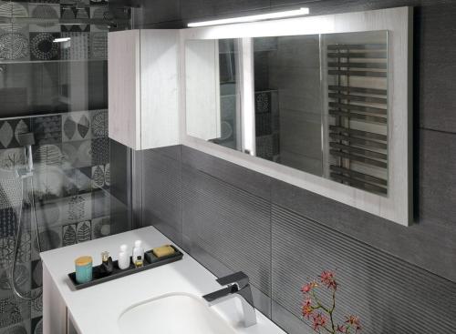 Blat marmur techniczny 131,6 x 51,3 cm biały mat TREOS TX132-0101 Sapho z góry