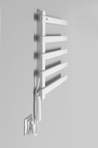 Łazienkowa suszarka elektryczna 480 x 520 x 50 mm biały 85 W ELCOR EB520 Sapho wizualizacja