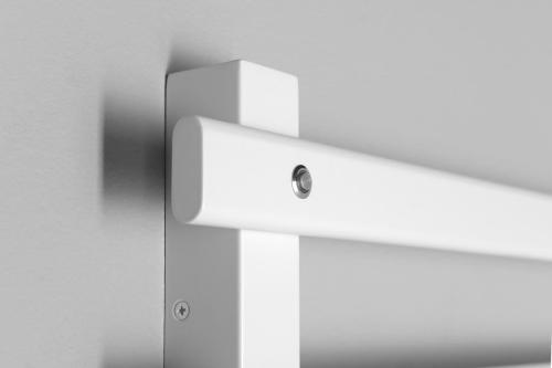 Łazienkowa suszarka elektryczna 480 x 920 x 50 mm biały 128 W ELCOR EB450 Sapho z bliska