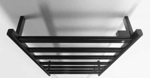 Łazienkowa suszarka elektryczna 490 x 730 x 110 mm czarny mat 105 W ELIAS EB550 Sapho z góry