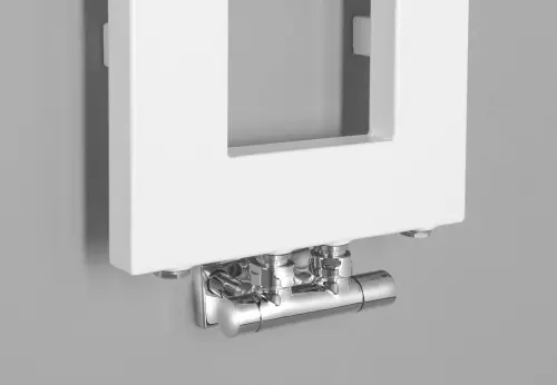 Grzejnik łazienkowy 280 x 1750 mm biały mat 461 W BLOCK IR184 Sapho z bliska