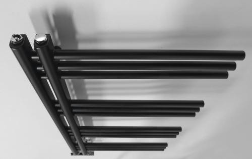 Grzejnik łazienkowy 500 x 900 mm czarny mat 361 W DORLION 1130-20 Sapho z góry