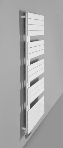 Grzejnik łazienkowy 600 x 1510 mm biały 775 W MILI DC640T Aqualine z boku