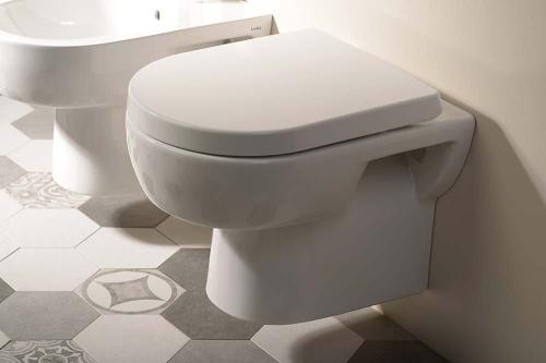 Miska WC podwieszana biały 36 x 52 cm MODIS MD001 Aqualine aranżacja
