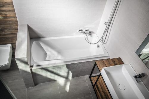 Wanna akrylowa prostokątna 150x70 cm LILY SLIM 72273S Polysan wizualizacja