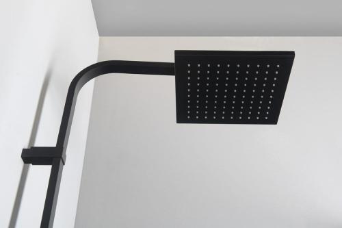 Zestaw prysznicowy z baterią termostatyczną czarny mat DIMY DM322BL Sapho deszczownia