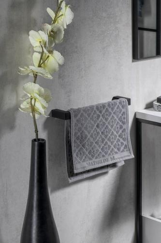 Wieszak na ręczniki 35 cm czarny mat PIRENEI PI213514 Gedy aranżacja