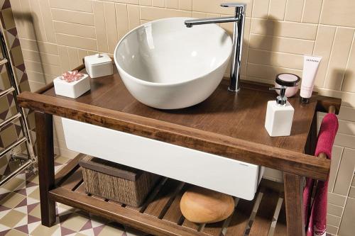 Dozownik do mydła do postawienia biały VERBENA VE81 Gedy wizualizacja