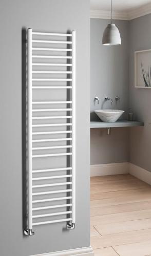 Grzejnik łazienkowy 400 x 1560 mm biały 477 W DINA IR364W Sapho na ścianie