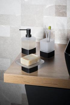 Mydelniczka do postawienia, czarny LOUNGE 545114 GEDY seria