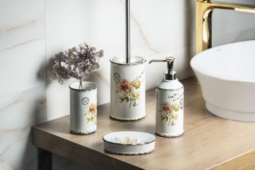 Dozownik mydła stojący, biały CLOTHILDE CI8002 GEDY zestaw