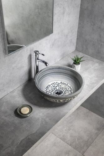 Umywalka nablatowa ceramiczna okrągła fi 41 cm PRIORI niebieska z wzorem PI036 Sapho aranżacja
