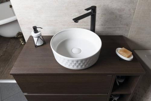 Umywalka nablatowa ceramiczna fi 36 cm ROMBO biała 10NF67036 ISVEA  wizualizacja