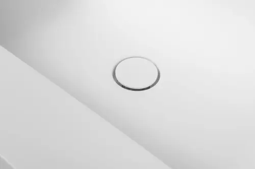 Umywalka zawieszana lewa 160 x 50 cm EMICO wersja L Rockstone biała matowa EM160-B1L-L Sapho z bliska