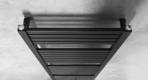 Grzejnik łazienkowy 450 x 1330 mm czarny mat 561 W TONDI DT476T Aqualine z góry