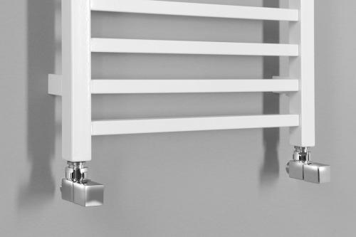 Grzejnik łazienkowy 600 x 1510 mm biały 557 W METRO IR420T Sapho podłączenie