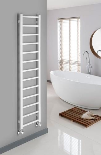 Grzejnik łazienkowy 300 x 1500 mm biały 276 W METRO LIGHT IR446T Sapho na ścianie