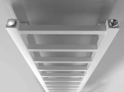 Grzejnik łazienkowy 300 x 1140 mm biały 211 W METRO LIGHT IR444T Sapho z góry