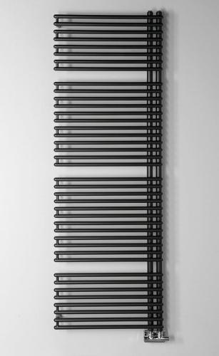 Grzejnik łazienkowy 596 x 1782 mm antracyt 1001 W TUBINI DC335T Aqualine na ścianie