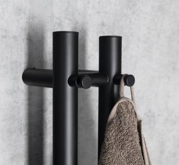 Suszarka elektryczna 109 x 1200 mm czarny mat 40 W PAPINADO ER340 Sapho z ręcznikiem