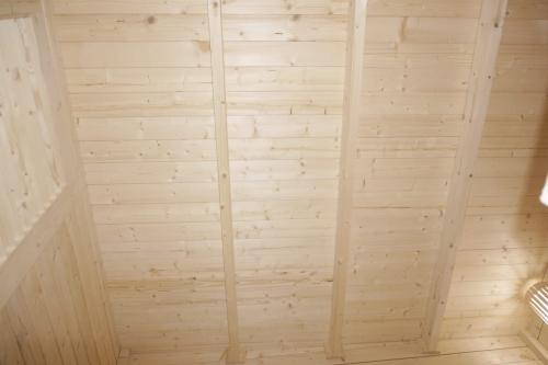 Sauna zewnętrzna ogrodowa 4 osobowa sucha Fińska świerk  VAASA F30310 Sanotechnik drewno