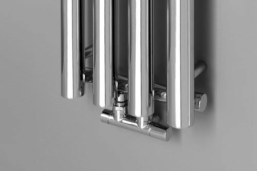 Grzejnik łazienkowy 270 x 1800 mm chrom z wieszaczkami 660 W PILON IZ120T Sapho  podłączenie