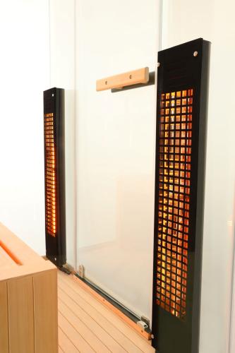 2 osobowa sauna na podczerwień BILLUND 2A 125 x 100 x 190 cm SB40125 Sanotechnik Promienniki