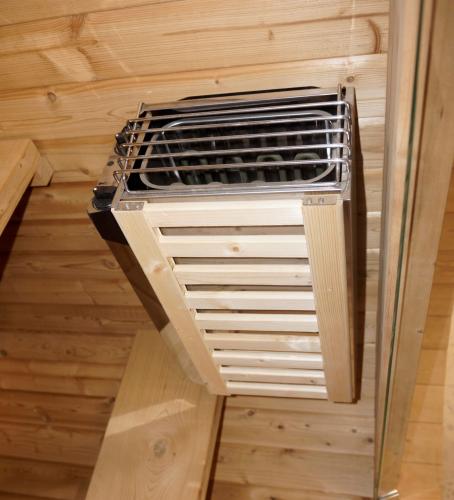 Sauna ogrodowa LINDHOLM F60120 - piec