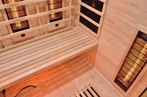 3 osobowa sauna OPEN J20150 - promienniki boczne i tylne