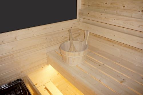 Sauna HANKO F60180 Sanotechnik chochla i cebrzyk